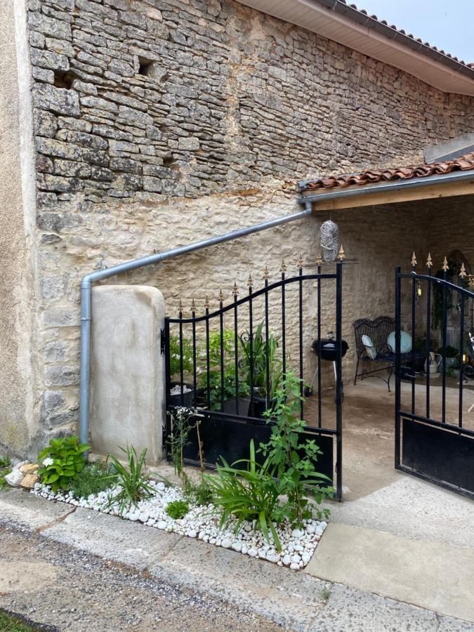 Villa La Cour Blanche Verteuil-sur-Charente Exterior foto