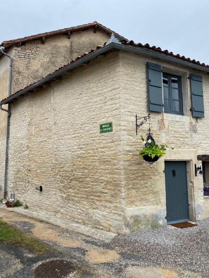 Villa La Cour Blanche Verteuil-sur-Charente Exterior foto